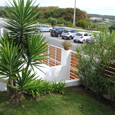 Konukevi Casa Lagoa 4*